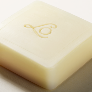 Fleurs de Cerisier perfumed hand soap